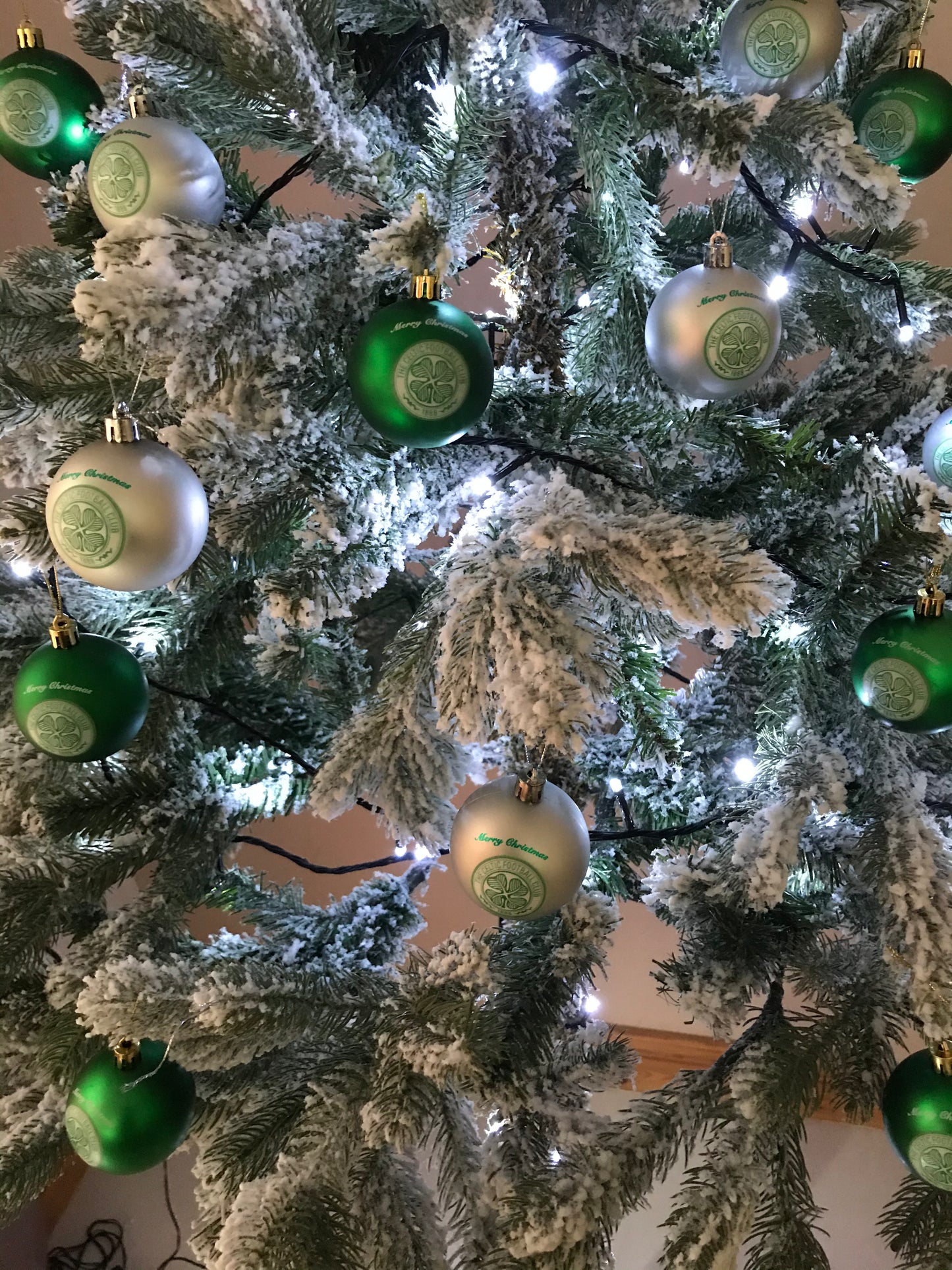 ( 10 Per Pack ) Celtic Silver printed Christmas Tree Decorations